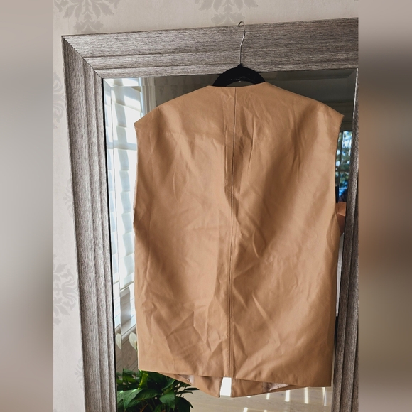 Shorts and vest faux leather - Picture 5 of 5